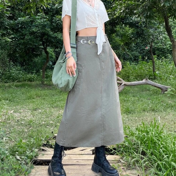 High Waist Slant Pocket Split Back Denim Skirt - Picture 1 of 5